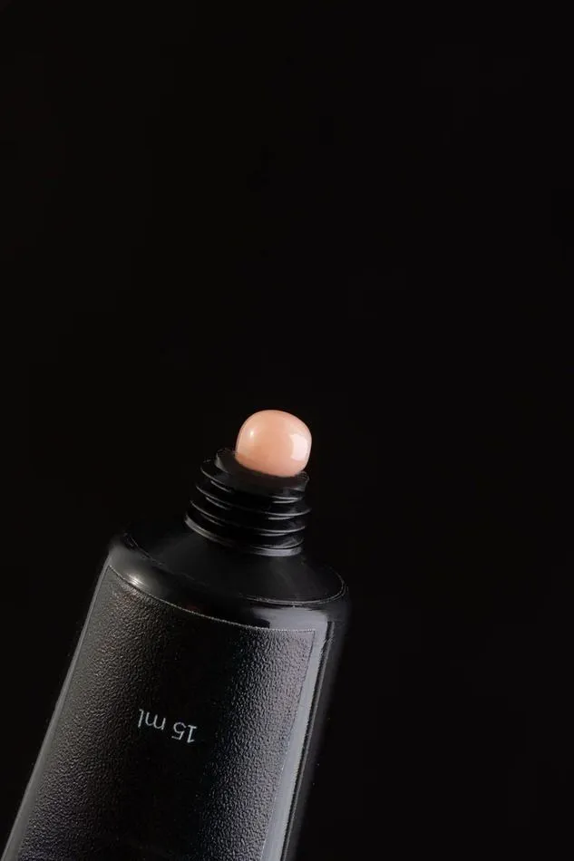 Nude2